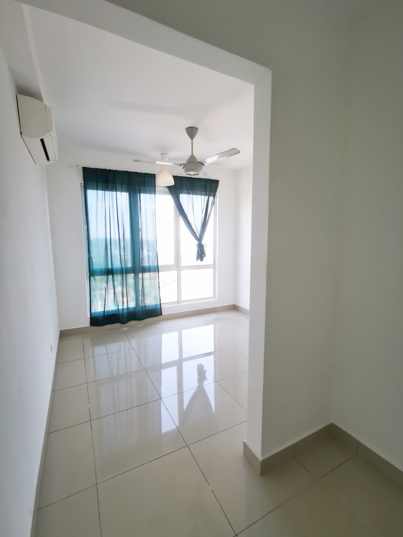 Corner Unit Condominium De Centrum Residence Bangi - photo 4