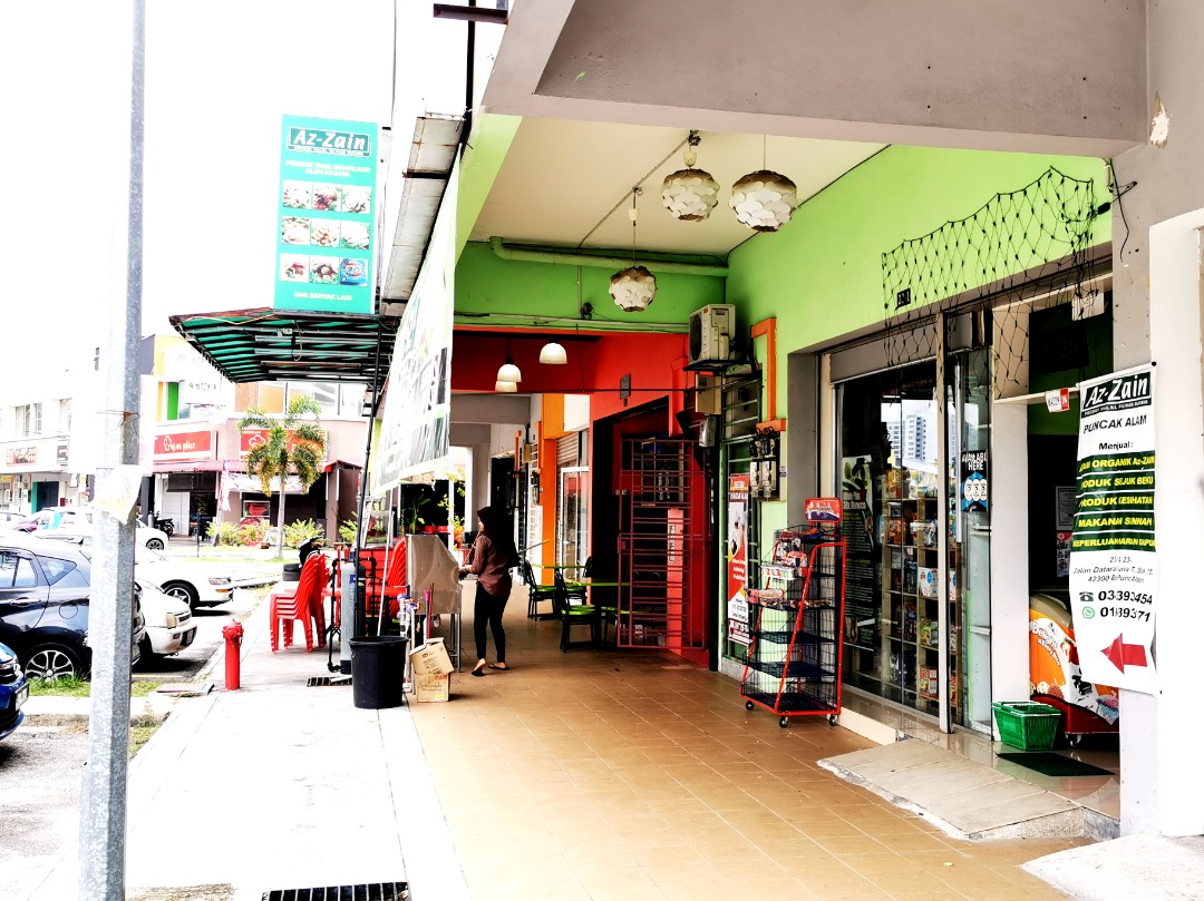 Rumah Kedai Double Storey Bandar Puncak Alam - photo 2