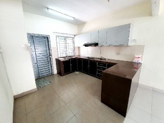 2 STOREY TERRACE HOUSE TAMAN SERI BANGI SEKSYEN 8 - photo 2
