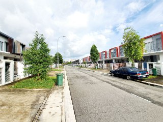 RENOVATED CORNER LOT 2 STOREY HOUSE SETIA ECOHILL - photo 12