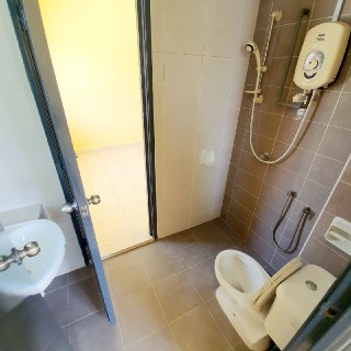 CORNER LOT 2 STOREY SEMI D TAMAN TASIK SEMENYIH - photo 8