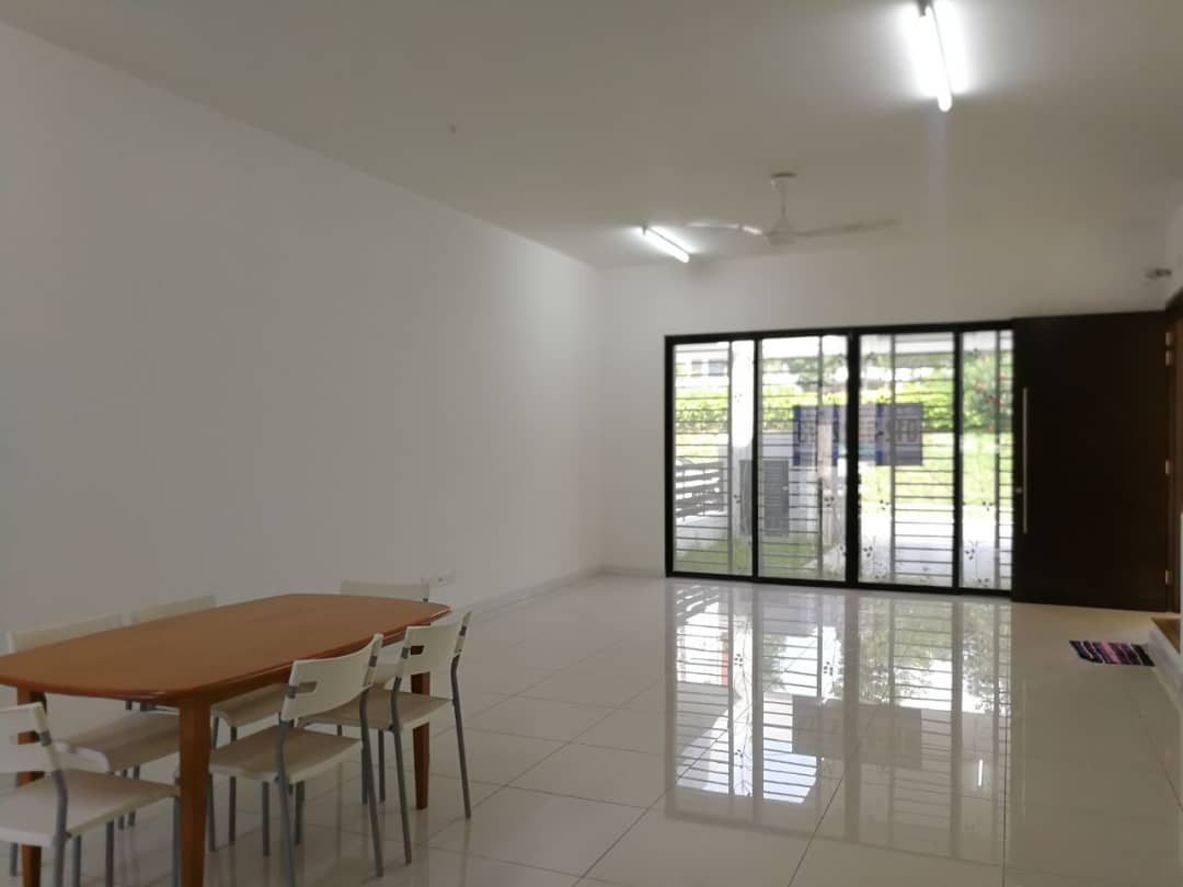 2 Storey Terrace Laman Alamanda Kota Seriemas - photo 4