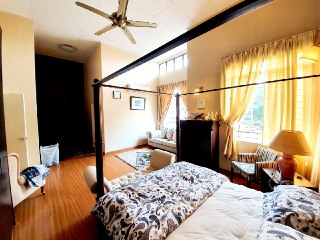 END LOT WITH LAND 2 STOREY HOUSE BUKIT JELUTONG - photo 2