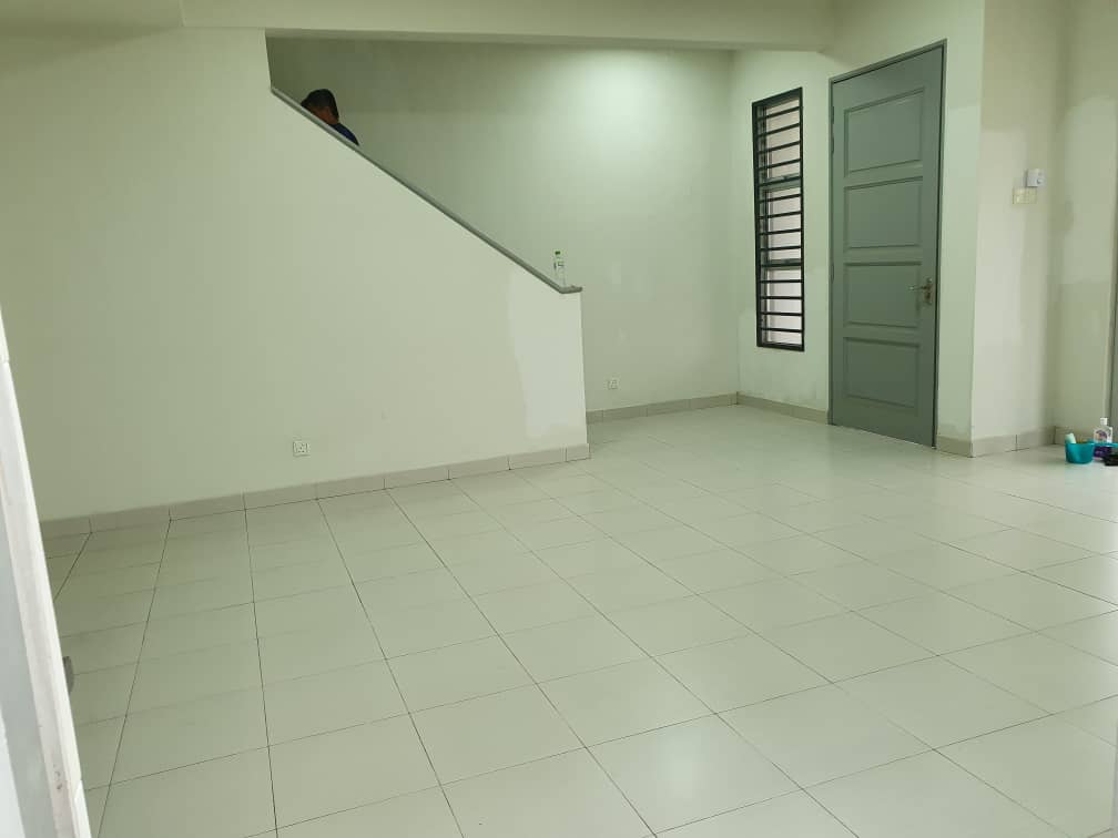 Double Storey Semi-D Alam Suria 2 Puncak Alam - photo 3