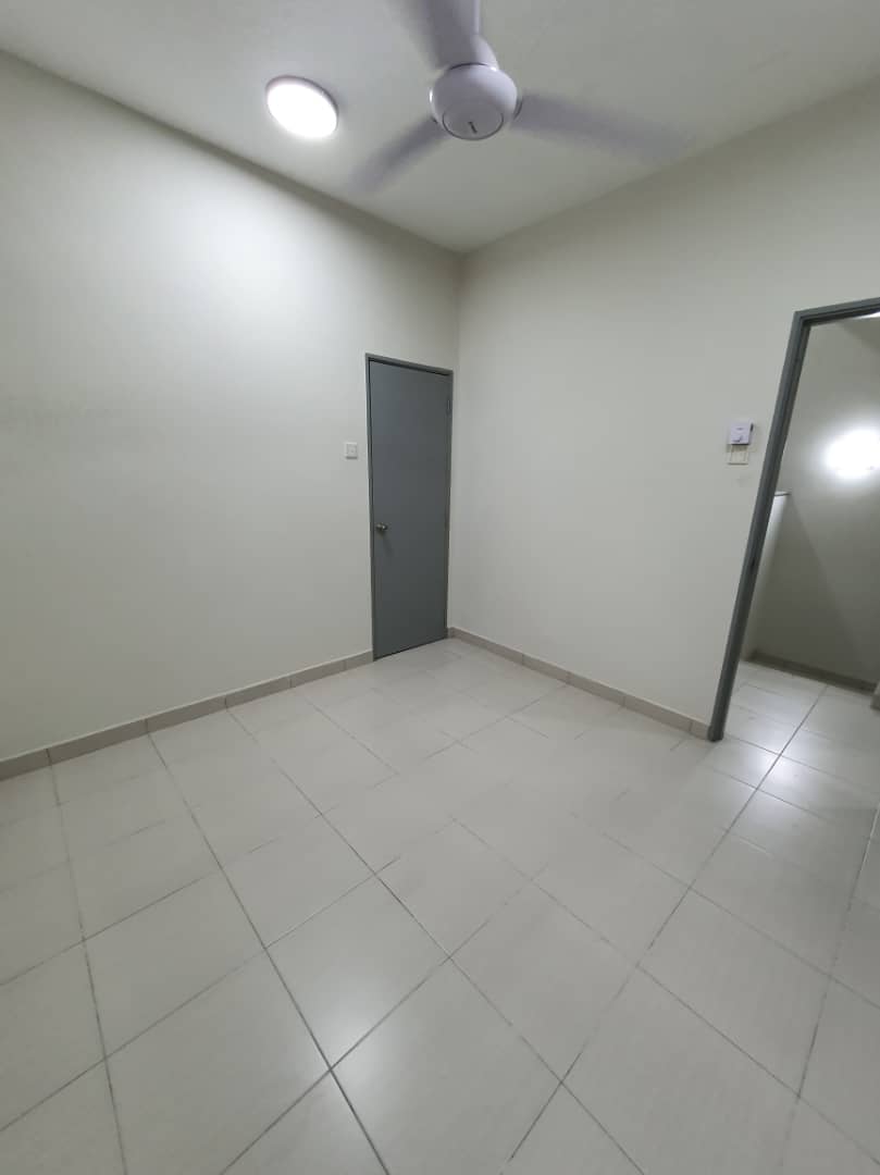 Double Storey Semi-D Alam Suria 2 Puncak Alam - photo 5