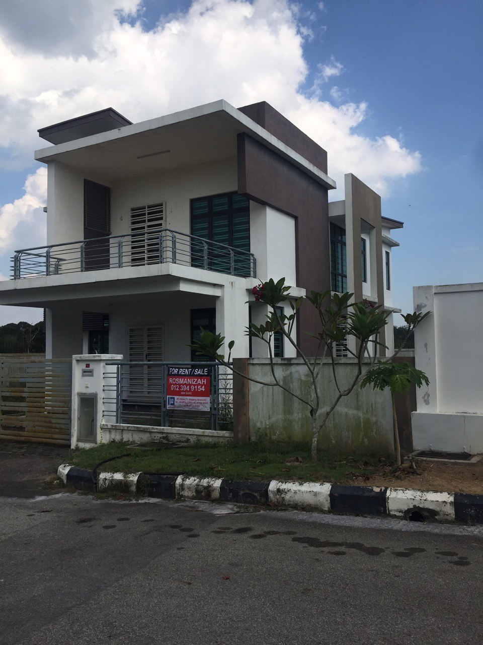Banglo Vista Kirana Bungalow Ayer Keroh Melaka - photo 2