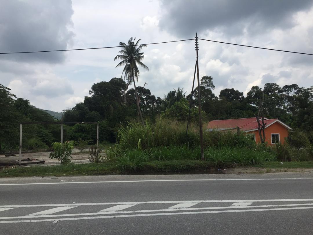 Tanah Tepi Jalan Semenyih Sungai Lalang - photo 3