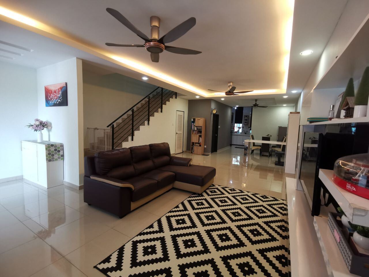 DOUBLE STOREY BANGI AVENUE NEAR BANDAR SERI PUTRA