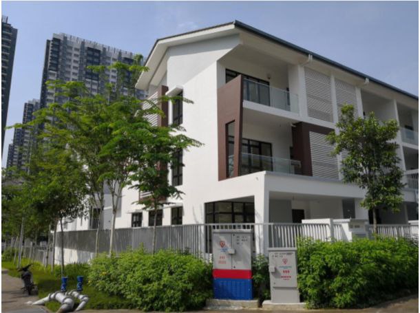 END LOT Double Storey House Avens Southville Bangi