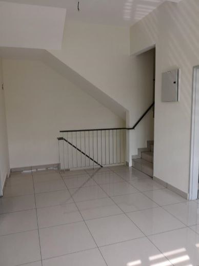 END LOT Double Storey House Avens Southville Bangi - photo 4