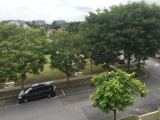 3 storey Semi D Taman Tropika 2 in front of playgr - photo 2