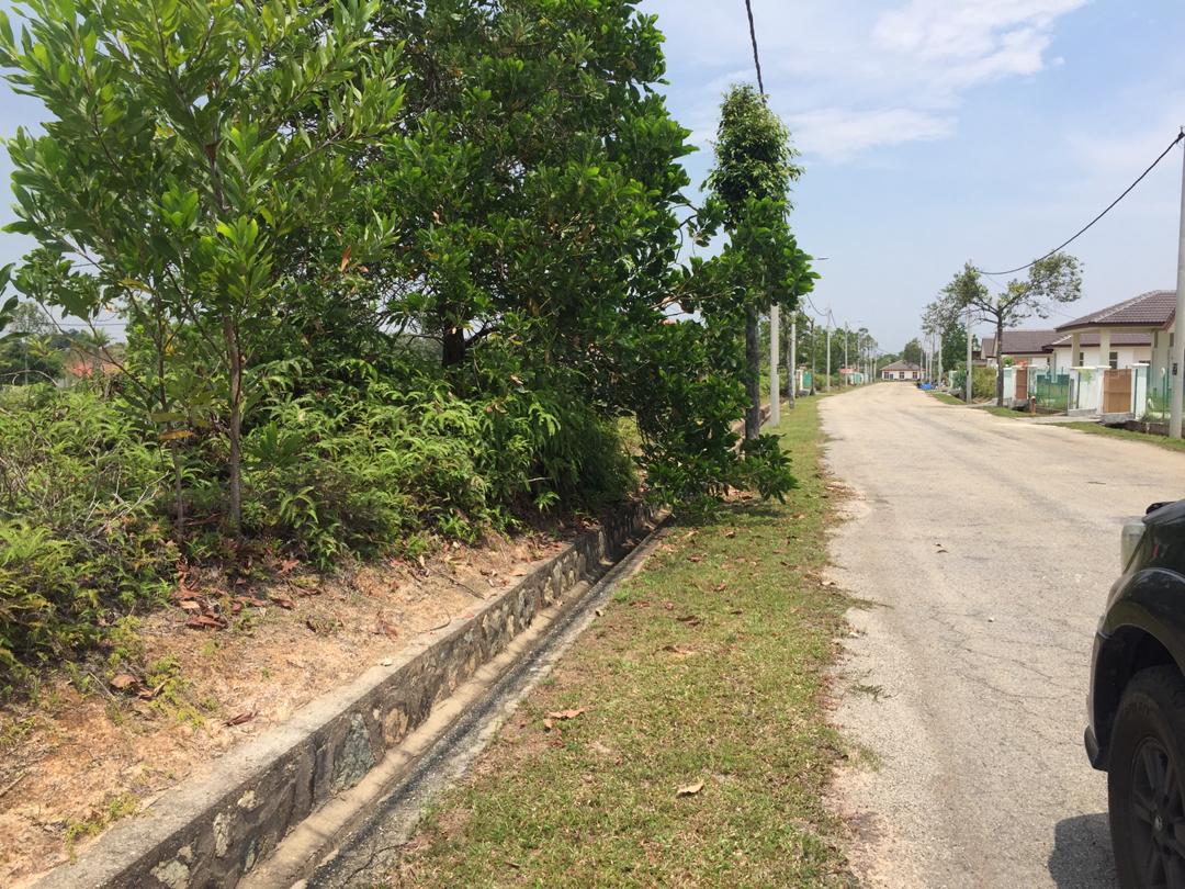 2 Lot Mahkota Hill Lenggeng Bandar Akademia