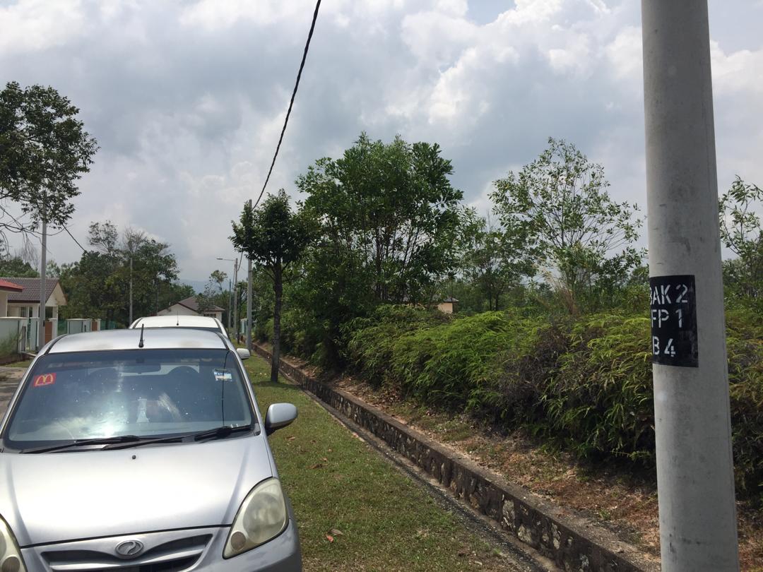2 Lot Mahkota Hill Lenggeng Bandar Akademia - photo 2
