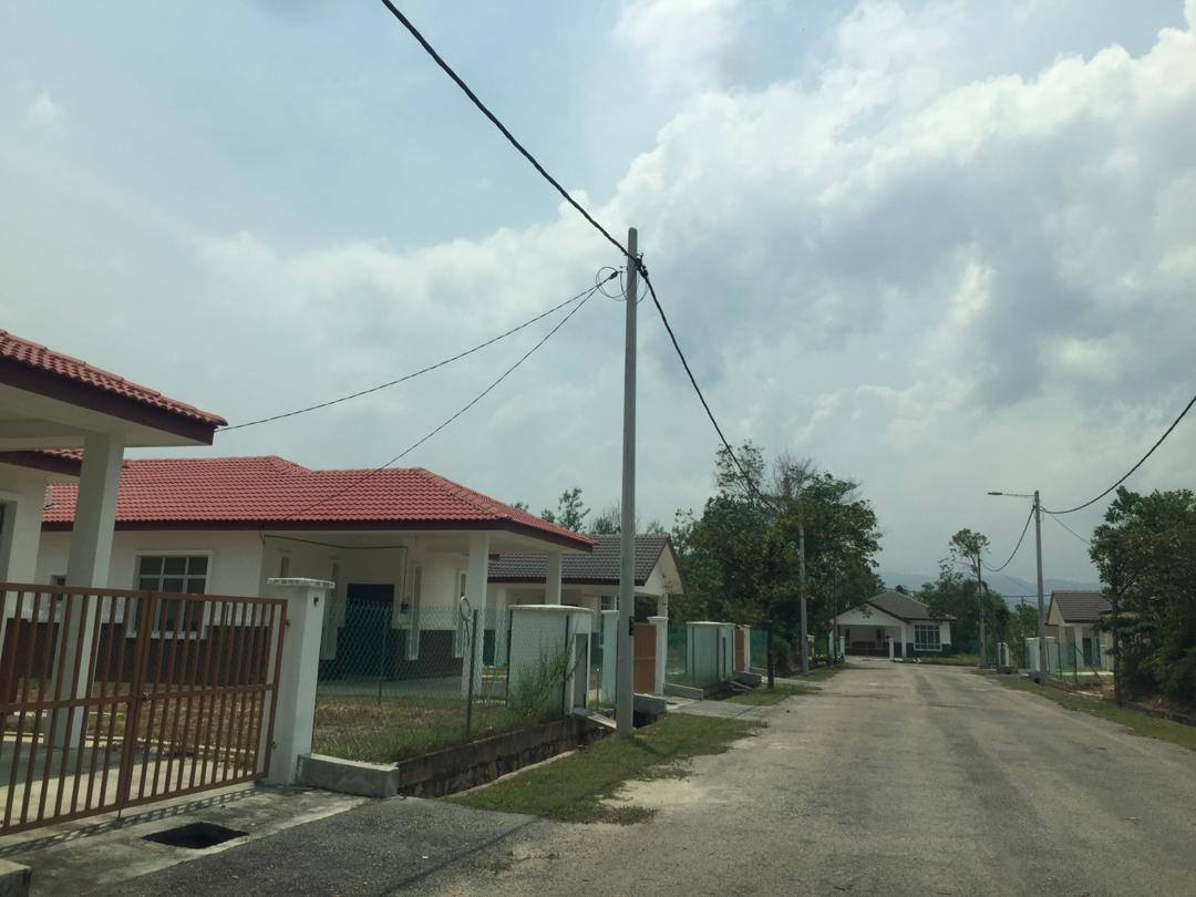 2 Lot Mahkota Hill Lenggeng Bandar Akademia - photo 3