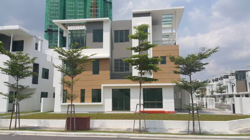 Extra Land Corner Lot 3 Storey Lake Point Residenc - photo 3