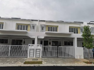 Brand New 2 Storey Tiara Sendayan