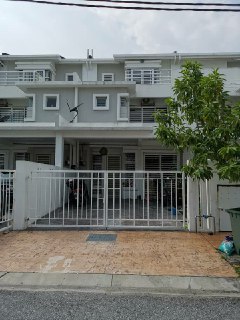 3 Storey Terrace Seri Wirani Seksyen 8 Bangi - photo 1