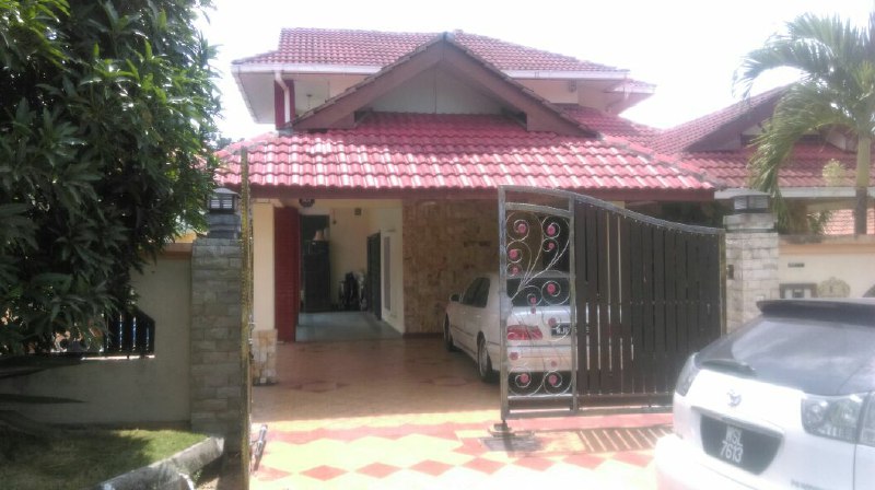 Beautiful Bungalow Putra Height Sg Merab - photo 1