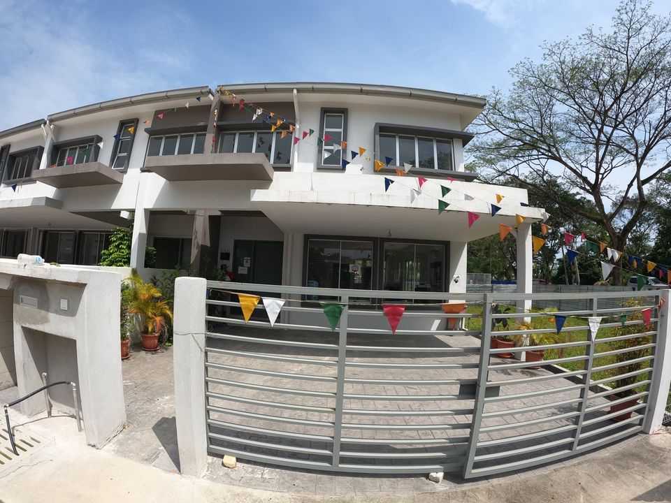 Rumah Teres 2 Tingkat Superlink Taman Sentosa Meka