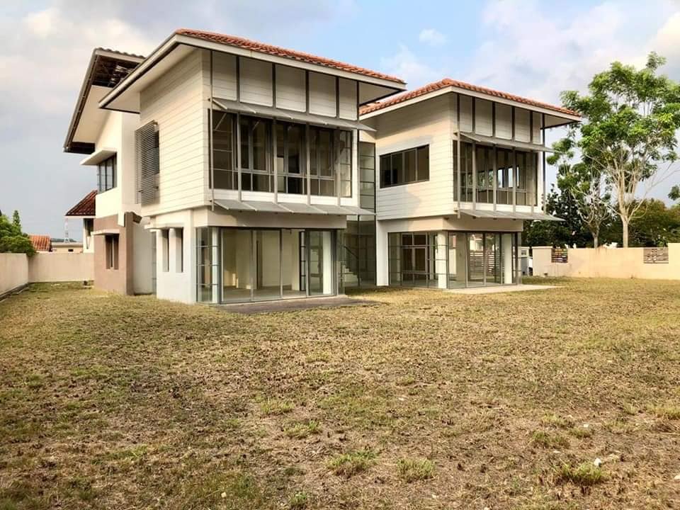 Banyan Close Bungalow 2 tingkat Bandar Bukit Mahko - photo 1