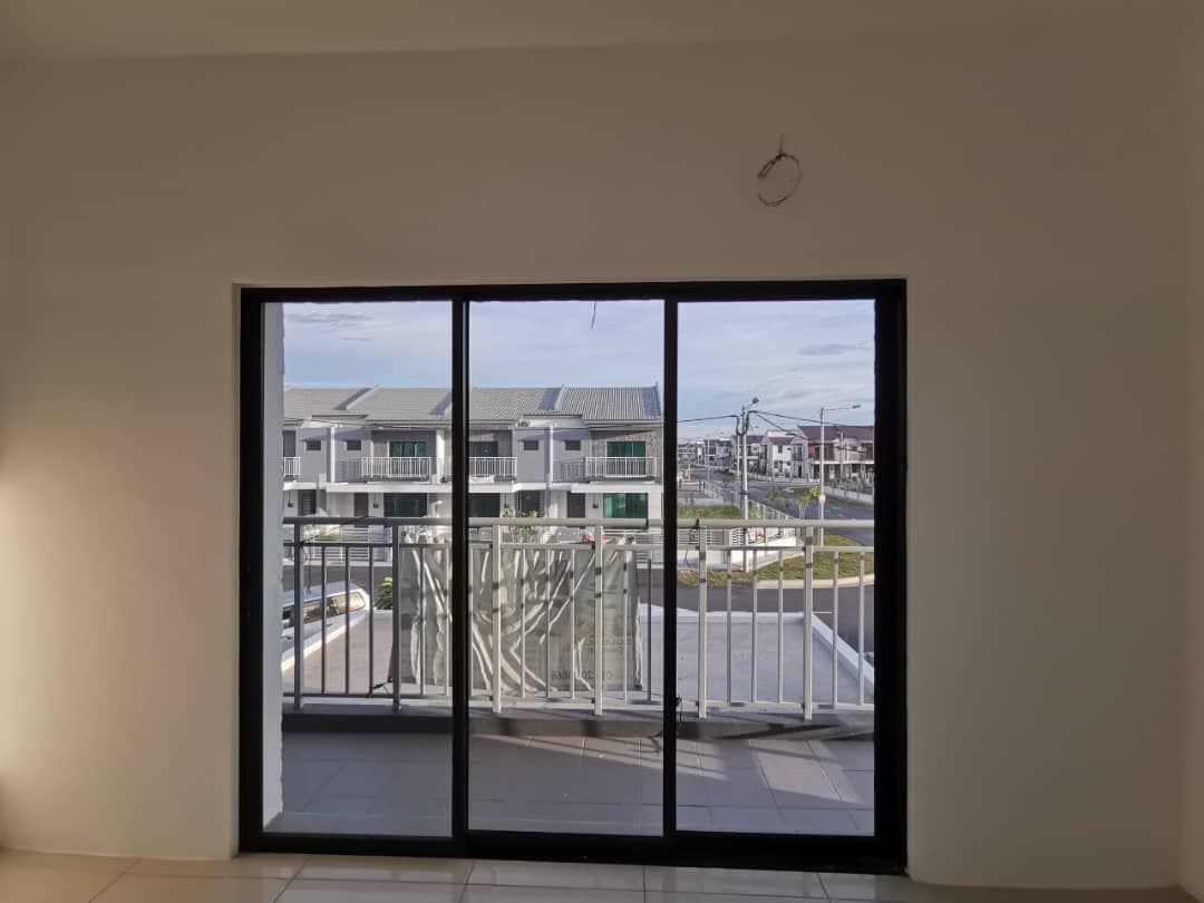 DOUBLE STOREY CORNER LOT UNIT TAMAN SAUJANA KLIA - photo 4