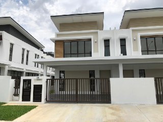 New Semi Detached Cluster Everna, Setia Ecohill 2 - photo 2