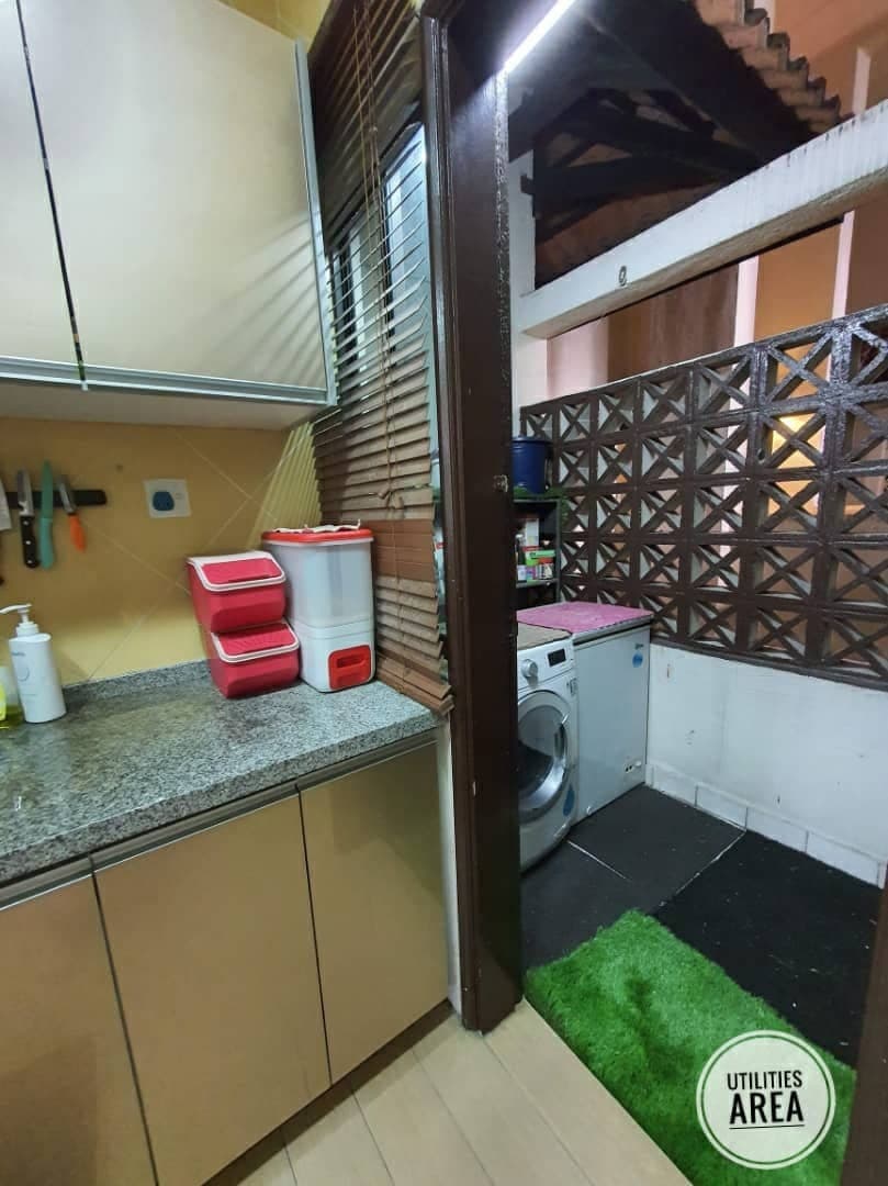 RENOVATED DUPLEX ARMANEE CONDOMINIUM DAMANSARA DAM - photo 2