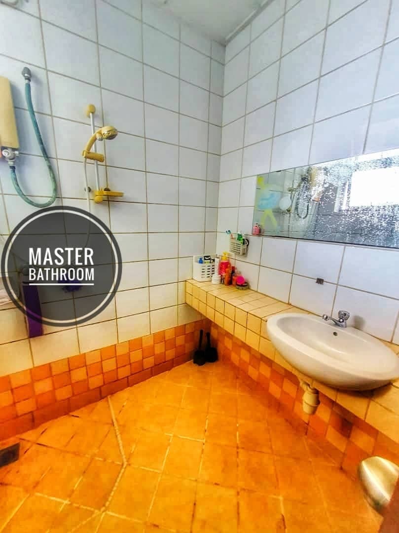 RENOVATED DUPLEX ARMANEE CONDOMINIUM DAMANSARA DAM - photo 10