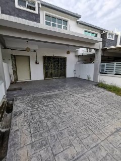 Double storey terrace Taman Pelangi Semenyih 2 - photo 1