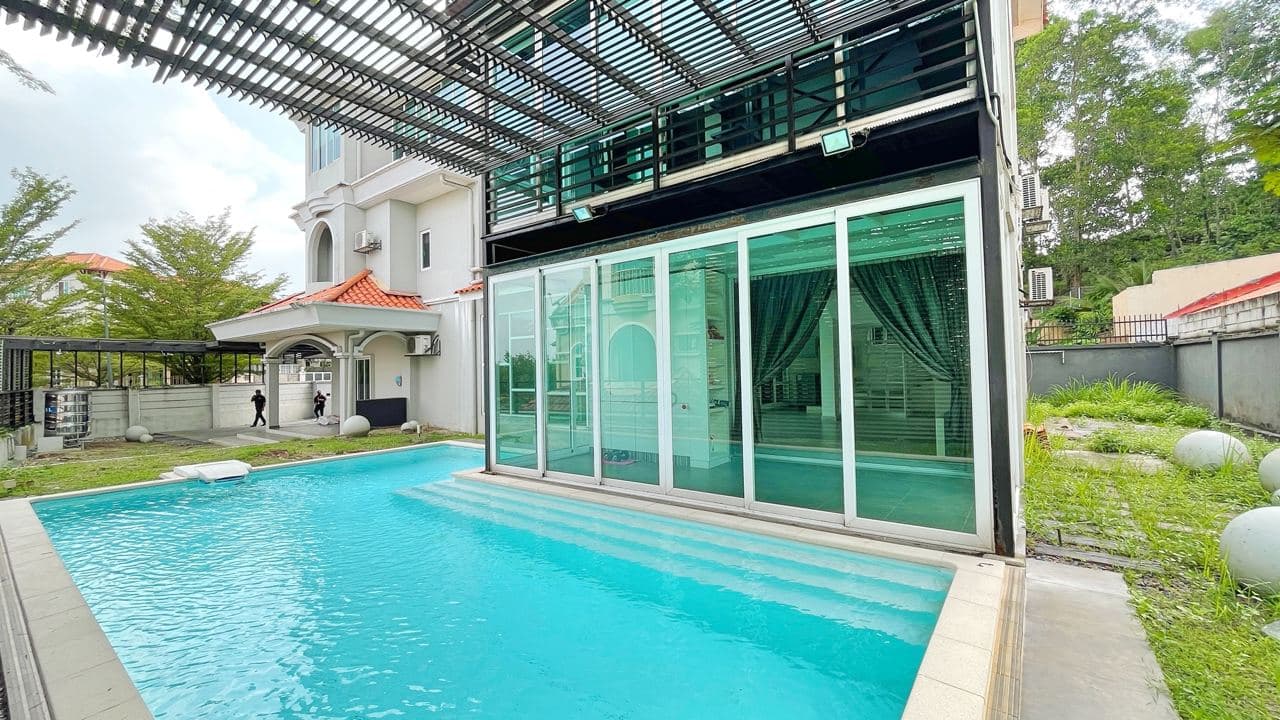 3 Storey Semi D Putramas Seksyen 7 Shah Alam