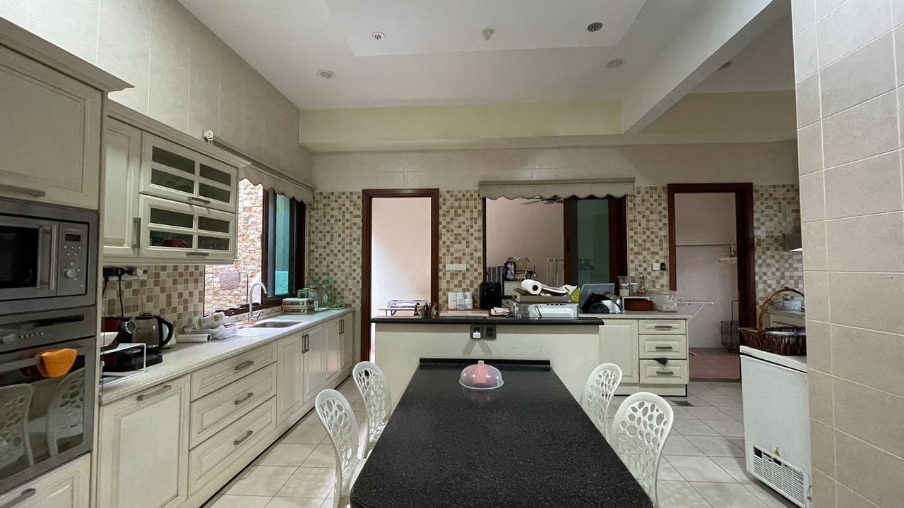 Semi D House D Puncak Bukit Jelutong Shah Alam - photo 4