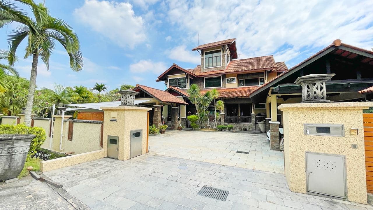 Corner Lot 2 Storey Bungalow Seksyen 7 Shah Alam - photo 1