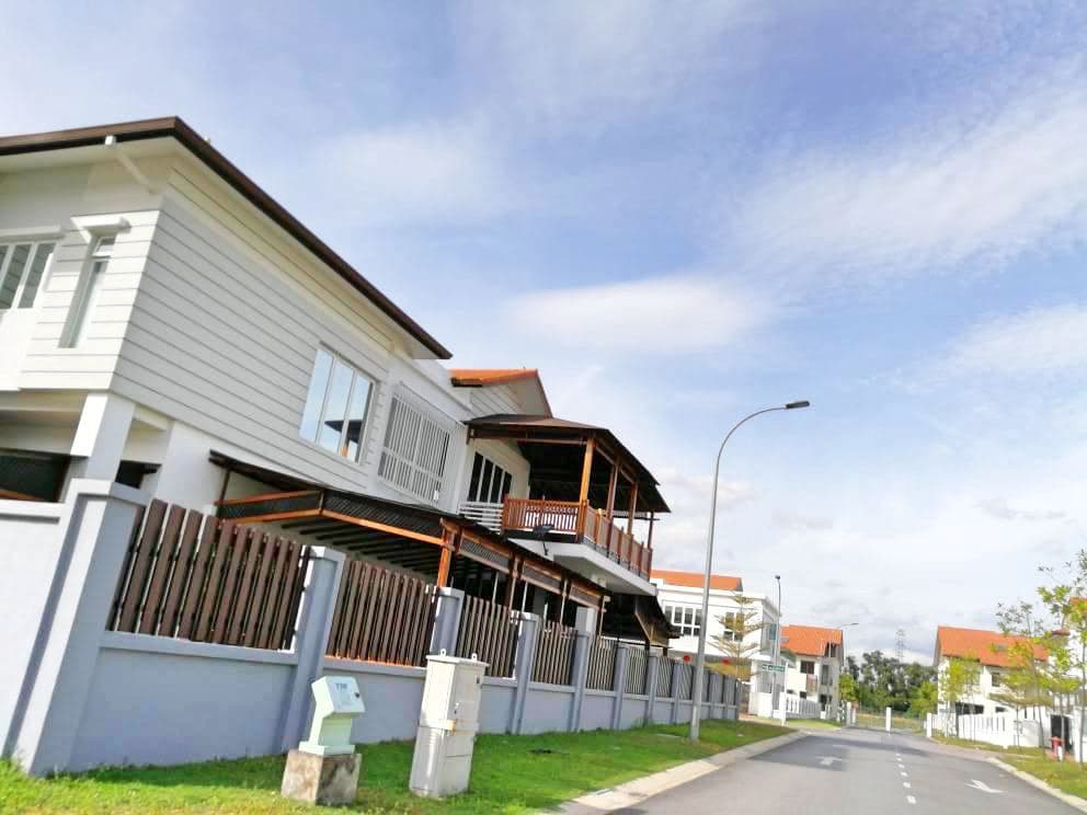 End Lot Semi Detached House Temasya Cinta Glenmari - photo 2