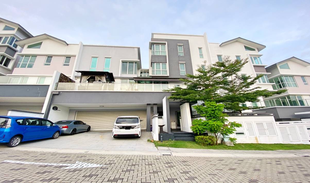 4 Storey Superlinked House Contours Melawati KL