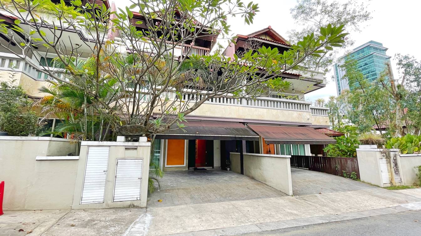 3 storey Superlink Duta Tropika Lingkungan Dutamas
