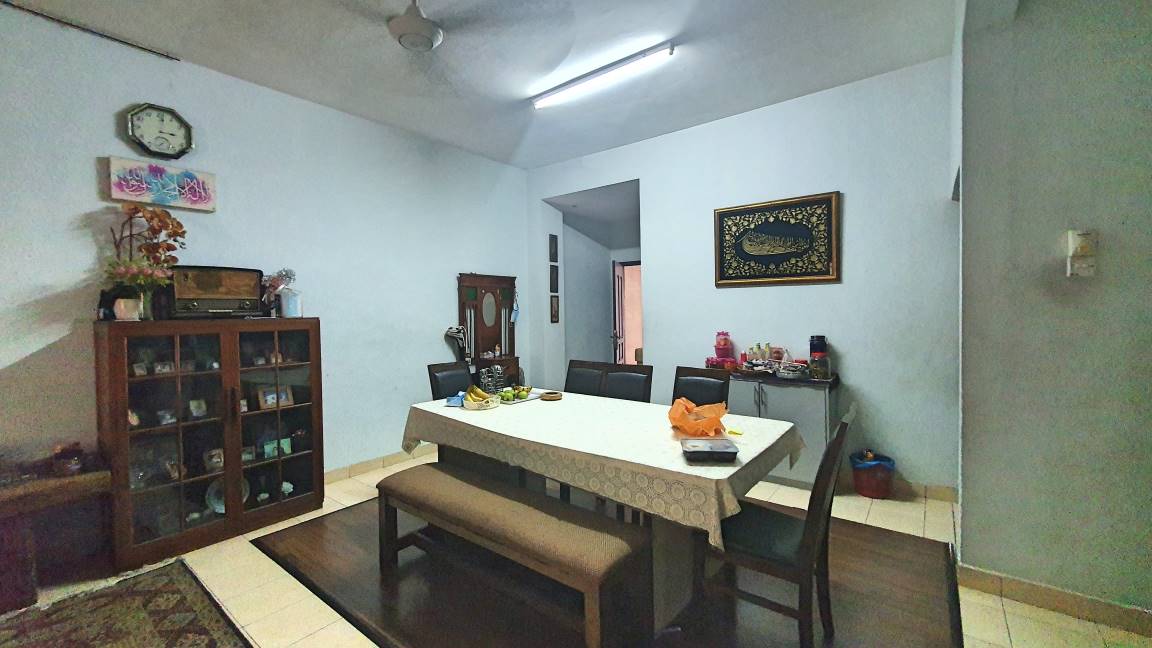 Double Storey Terrace Andira Denai Alam - photo 3