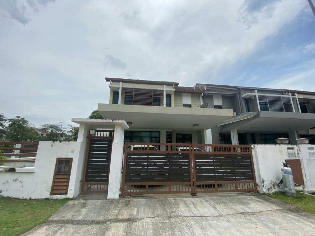 2 Storey Super link END LOT Usj Height Subang Jaya - photo 1