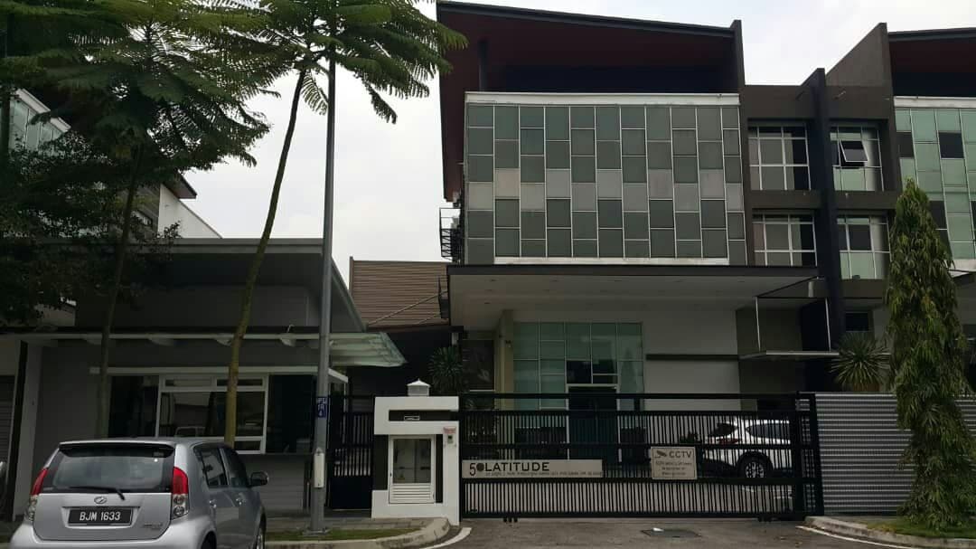 3 Storey Semi D Factory in USJ 19 Subang Jaya - photo 1
