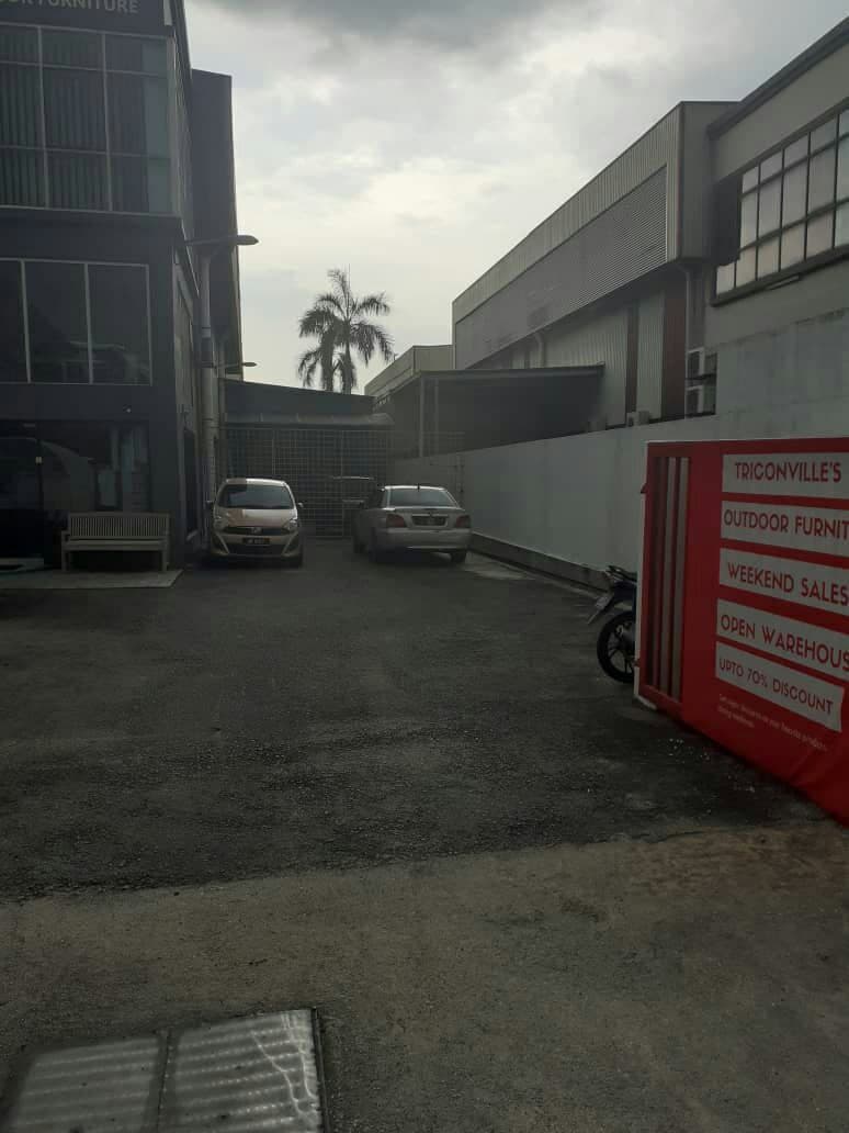 3 Storey Semi D Factory Glenmarie Shah Alam - photo 2
