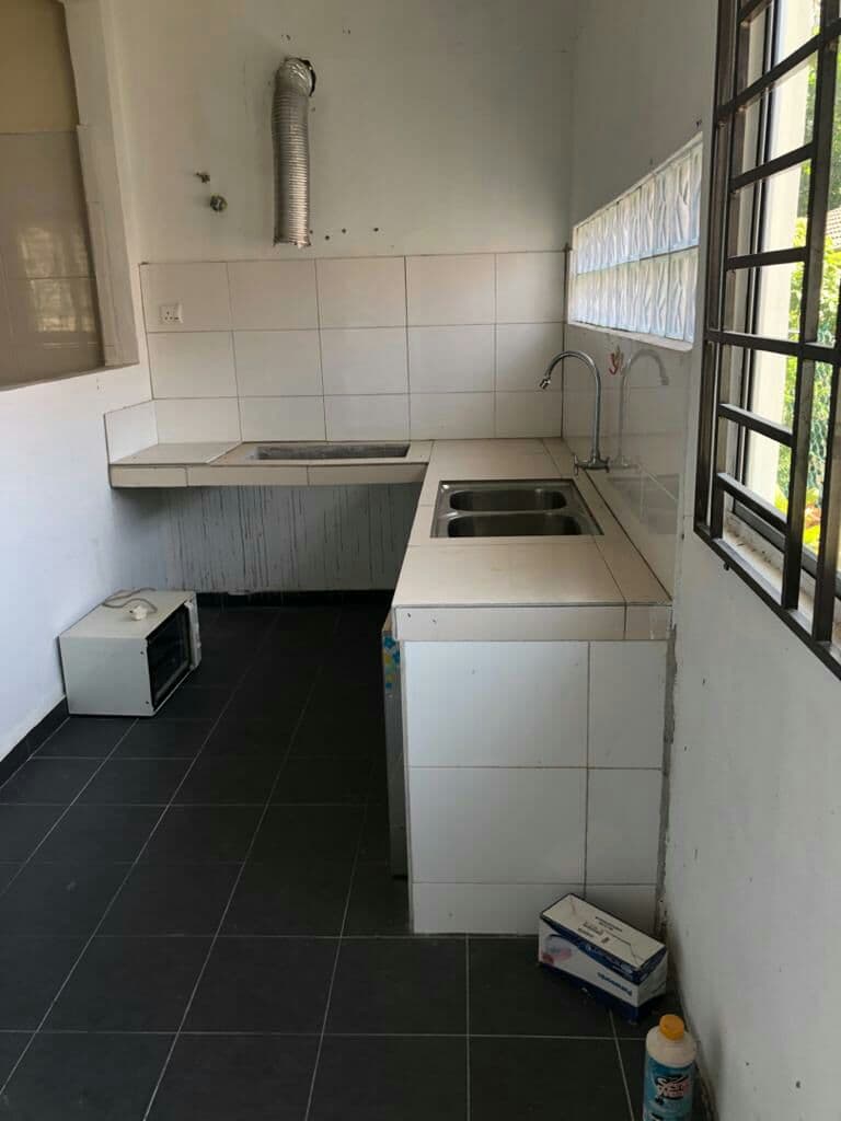 Single Storey SEMI D Desa Saujana Langat Batu 14 - photo 3