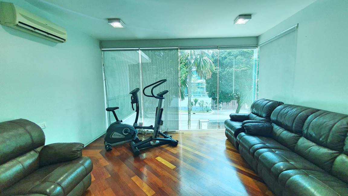 2 Storey Modern Bungalow Jalan Topaz Seksyen 7 - photo 5