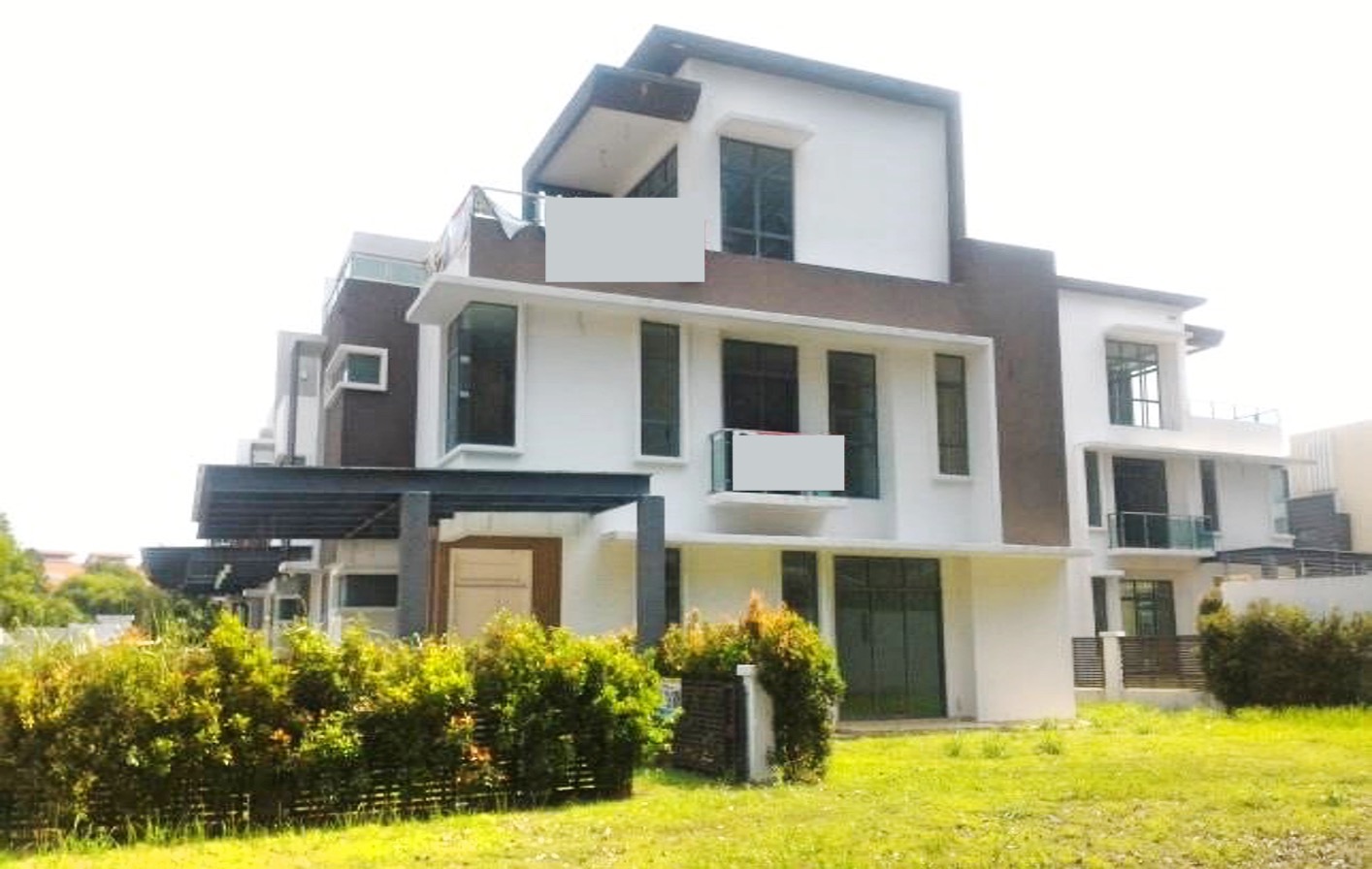 3 Storey Semi D Villa Saujana Glenmarie - photo 1