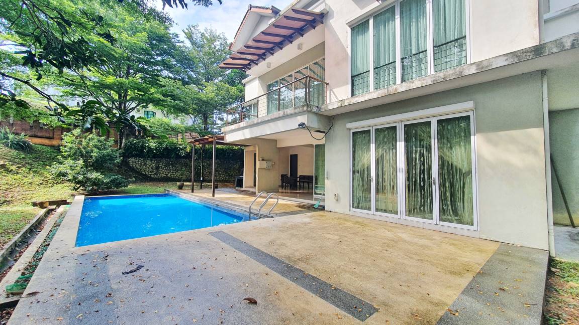 3 Storey Bungalow House Teratai Villa Kayangan Hei