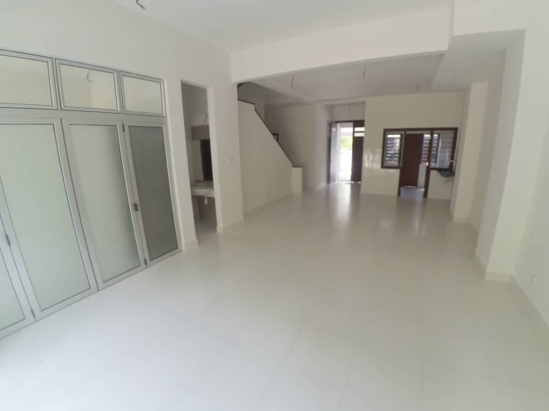 2  Storey Intermediate Super Link House Presint 1 - photo 2