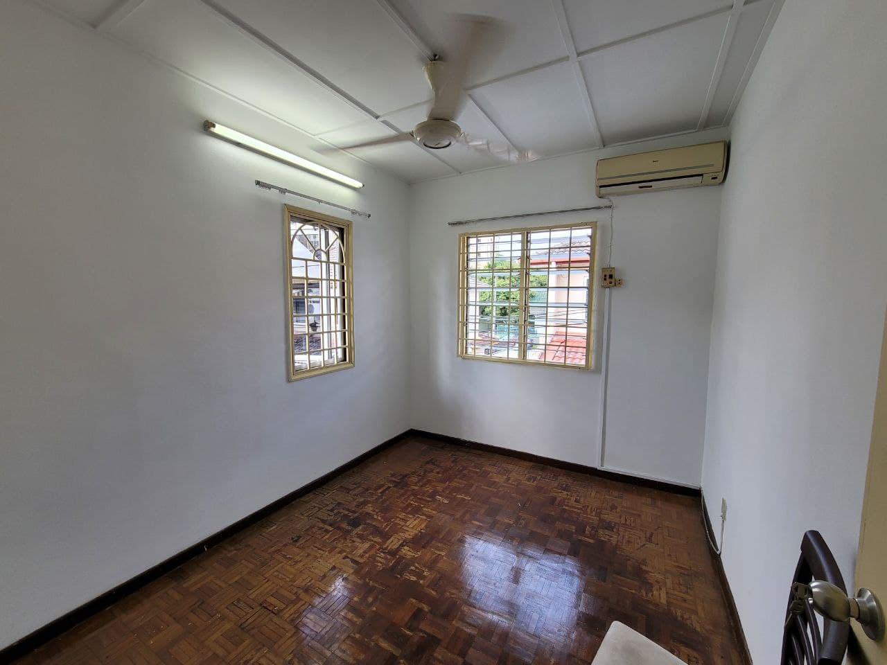 Double Storey Terrace Endlot Taman Pandan Indah KL - photo 4