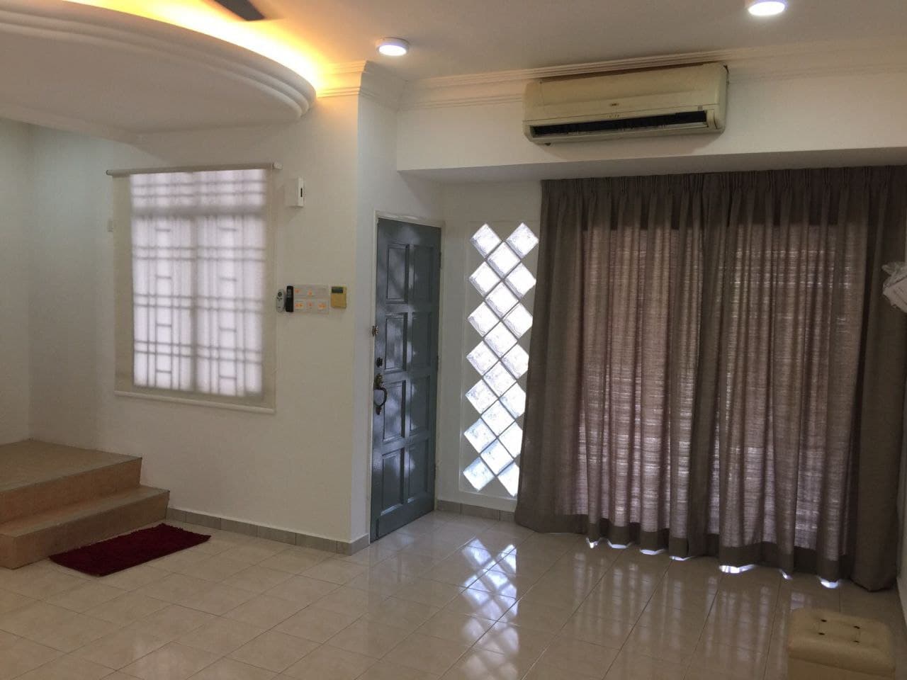 Double Storey Terrece for sale at Jalan Uranus Sek - photo 2