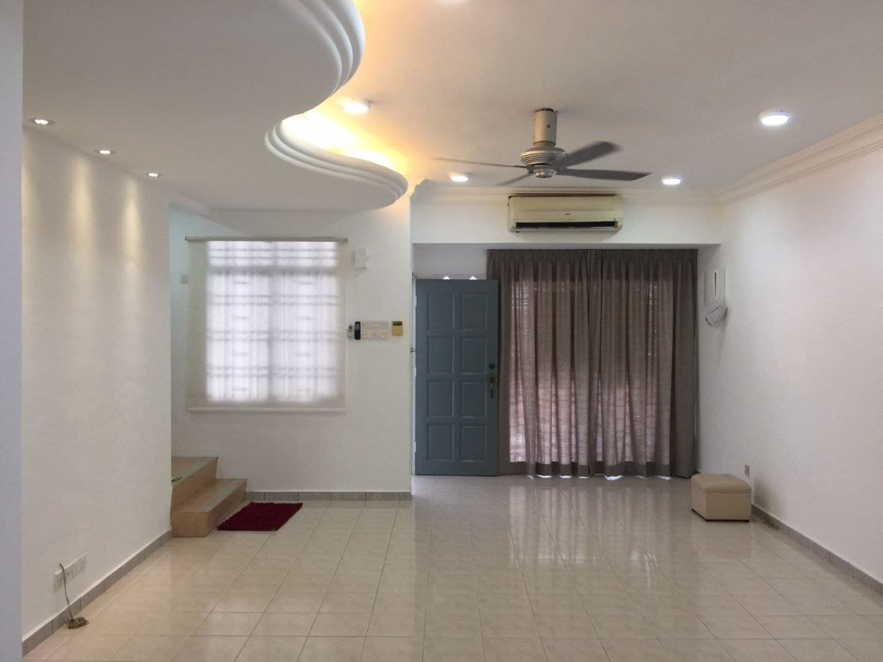 Double Storey Terrece for sale at Jalan Uranus Sek - photo 4
