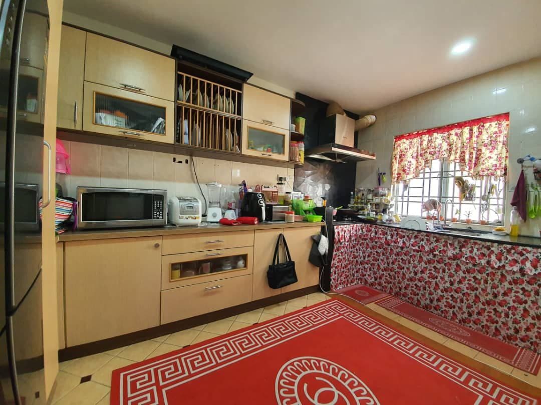 Double Storey Terrece for sale at Jalan Uranus Sek - photo 5