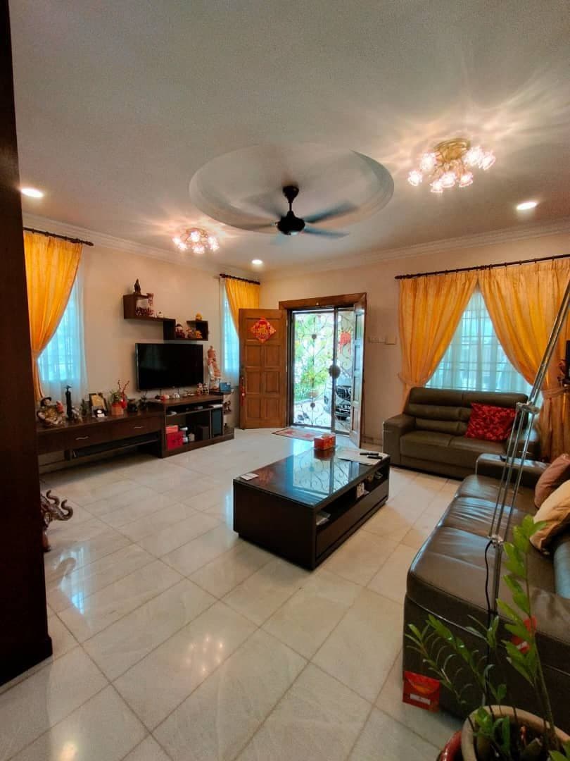 Double Storey Semi D House in Subang Bestari - photo 4