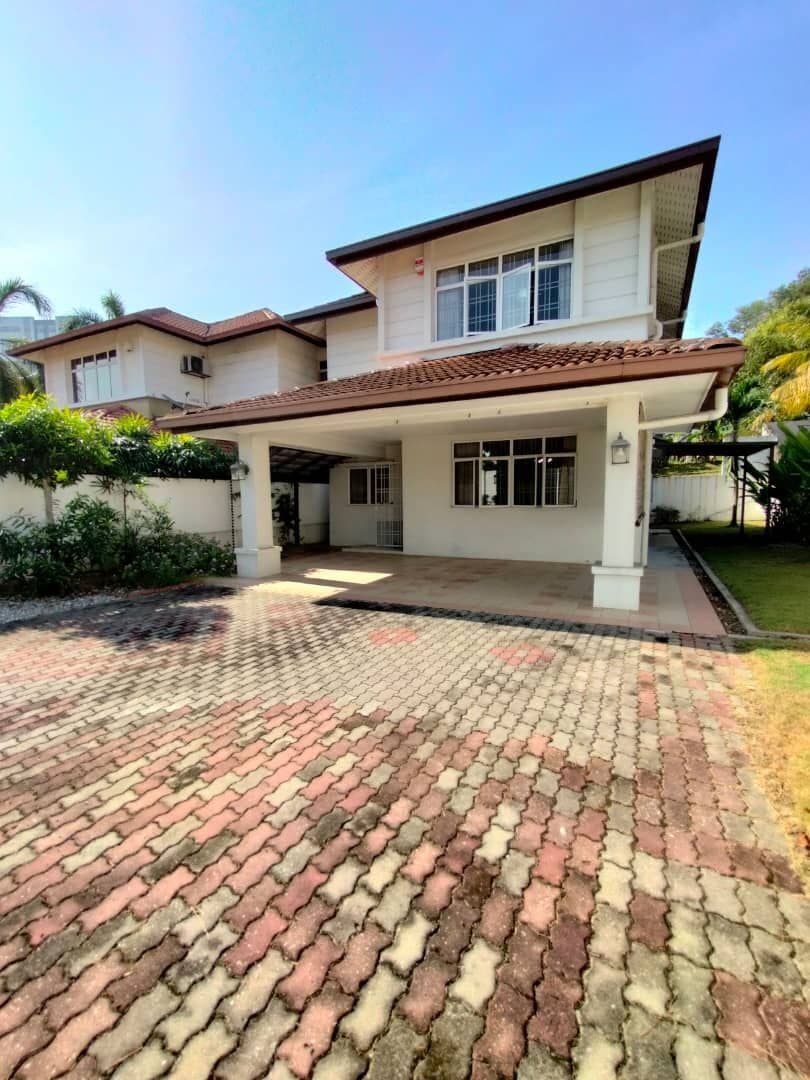 2 Storey Semi D House in Subang Bestari